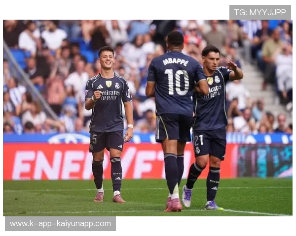 世界杯姆巴佩反越位冷静推射完成绝杀